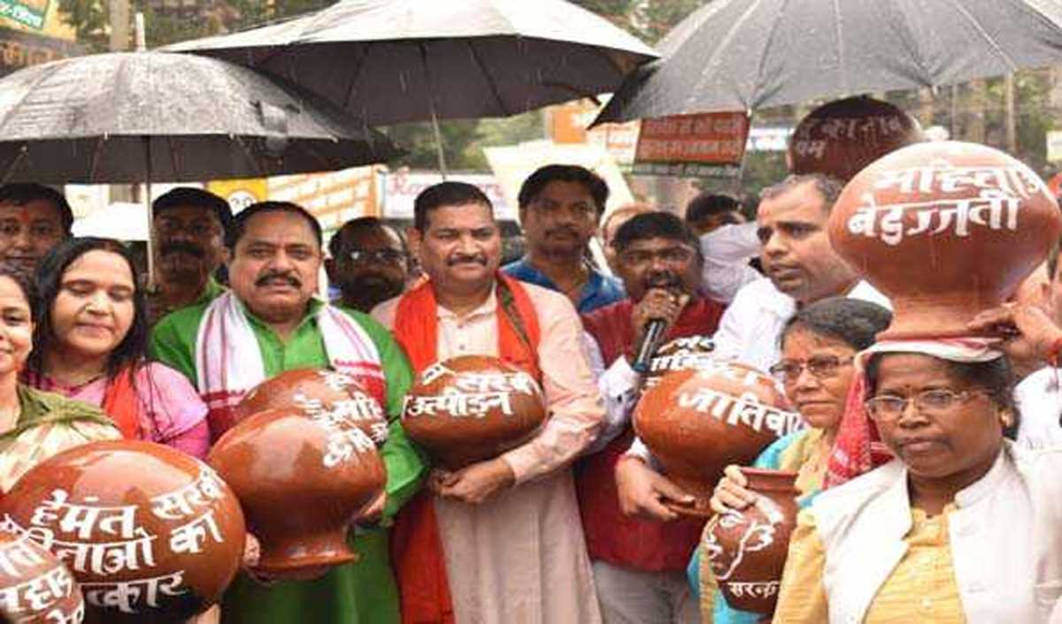 हेमंत सरकार के पाप का घड़ा भर चुका है,जनता में है भारी आक्रोश : दीपक प्रकाश